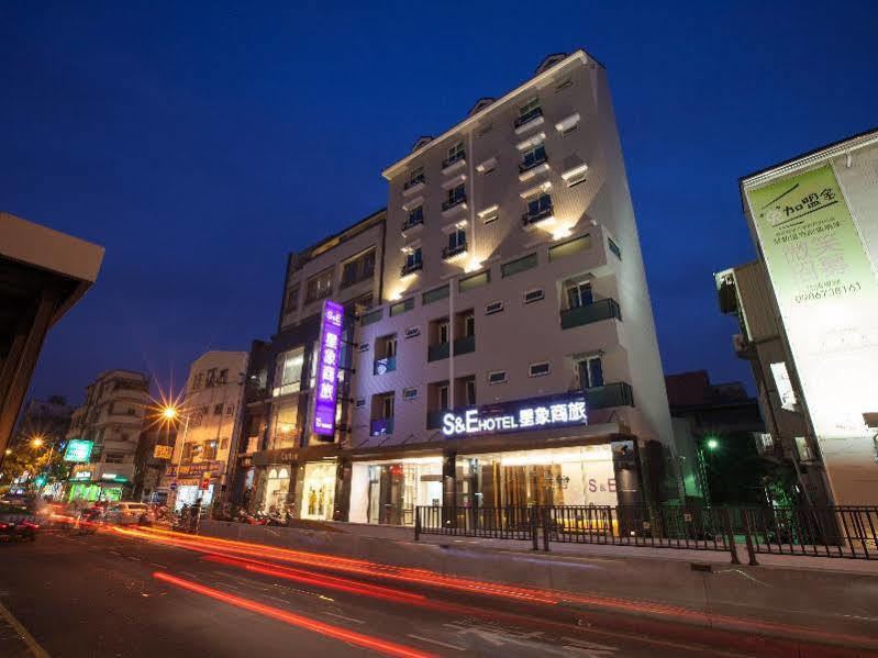 S&E Hotel Tainan Exterior foto